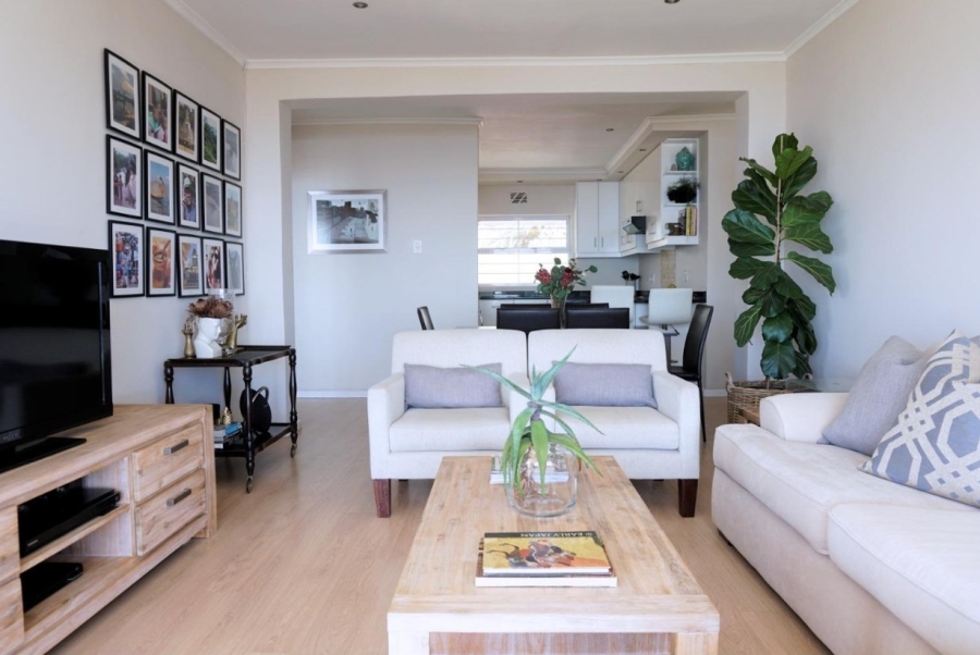 To Let 2 Bedroom Property for Rent in Camps Bay Western Cape